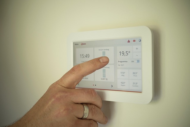 smart thermostat with zone-based heating control in a Winnipeg home optimized for harsh Canadian winter climate